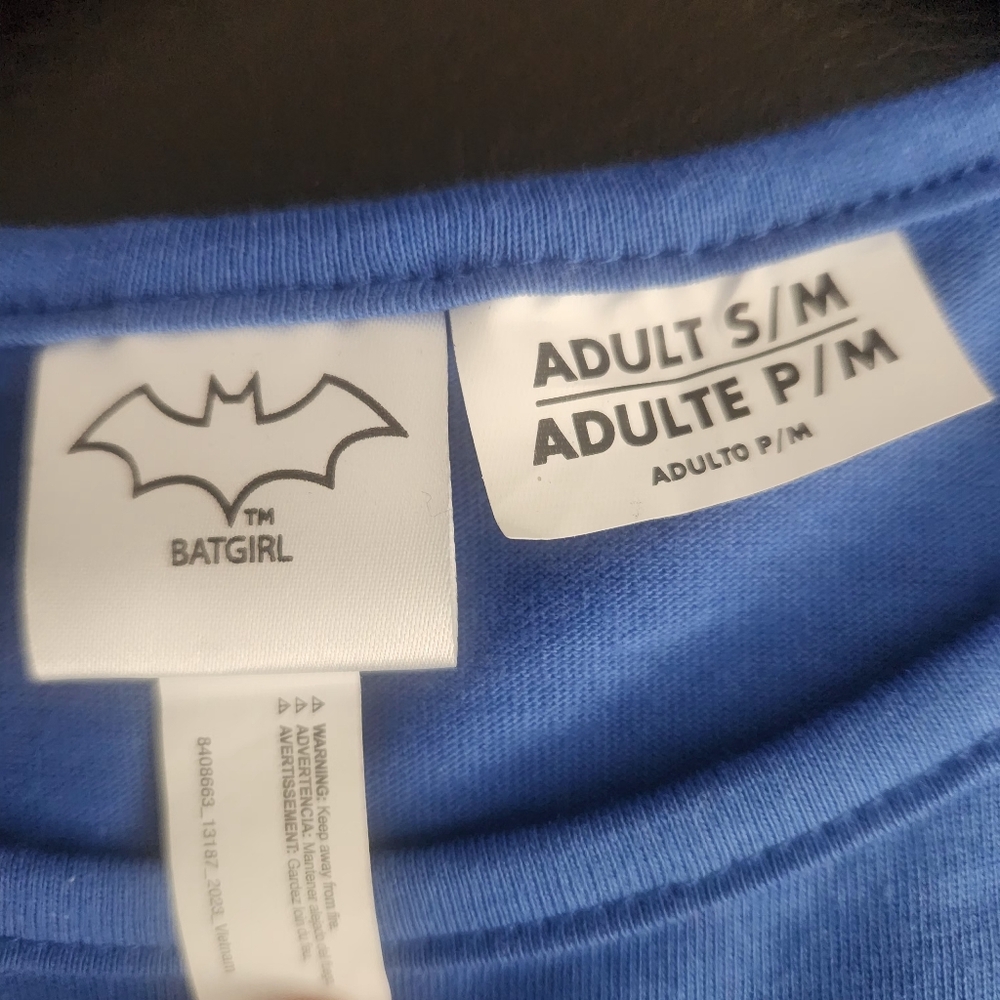 Batgirl Shirt Women Size Small/Medium Blue DC Comics Batman‎ Cosplay NWT - Picture 2 of 7